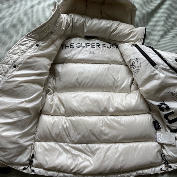 Aritzia SUPERPUFF - Picture 5 of 10